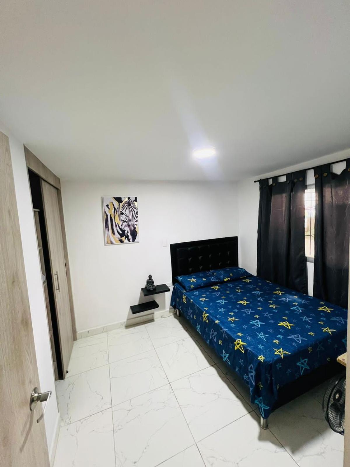 Hostal Campo Amor 메딜린 외부 사진