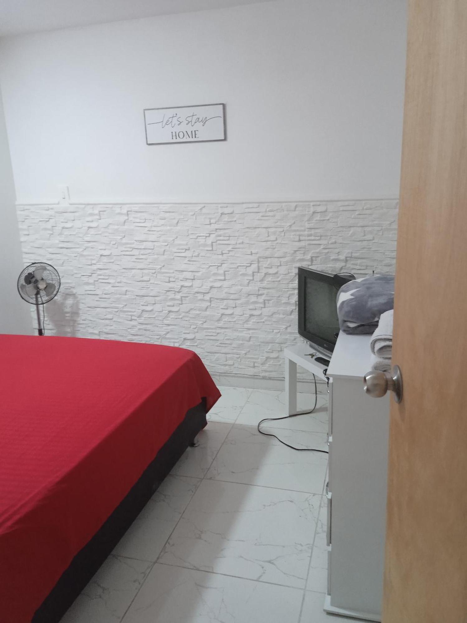 Hostal Campo Amor 메딜린 외부 사진